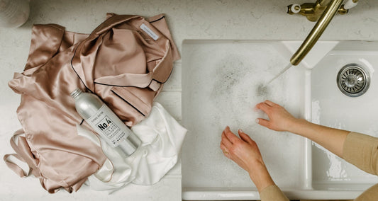 How To Hand Wash Clothes - Clothes Doctor