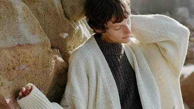 How To Prevent Clothes From Pilling | Our Knitwear De-pilling Guide